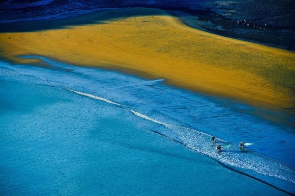 股市策略 光明谈：“平替旅游”，用性价比解锁“诗与远方”